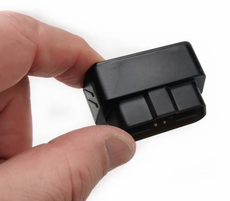 GPS Seklys OBD + sekimo serveris – kompaktiškas prietaisas, skirtas lengvam montavimui į automobilio OBD jungtį.