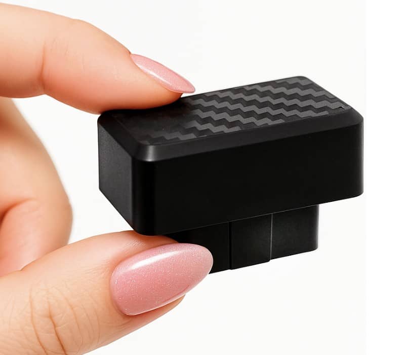 GPS Seklys OBD2 + sekimo serveris – kompaktiškas prietaisas, skirtas lengvam montavimui į automobilio OBD jungtį.